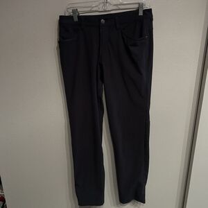 Lululemon ABC Classic Gray Mens Size 30x30 Chino Pants